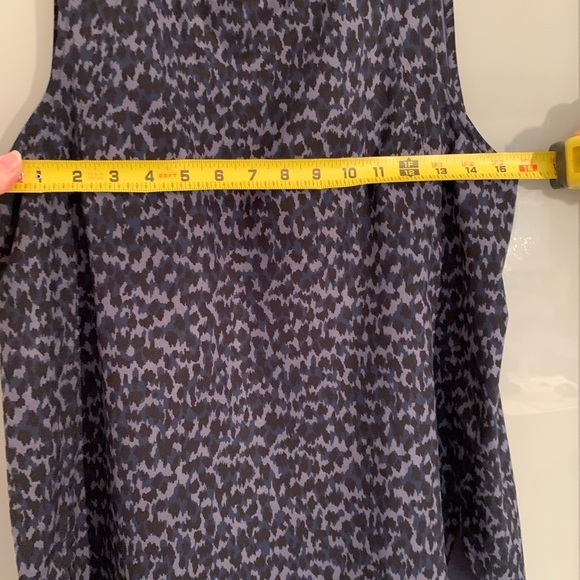 Athleta Zephyr Leopard Print workout tank top size Medium - Picture 4 of 5